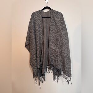 Gray Leopard Print Shawl with Fringe